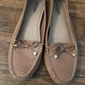 Sperry tan flats.